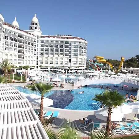Diamond Premium & - Ultra Hotel Sidé
