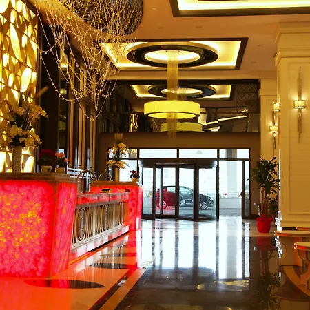 Diamond Premium & - Ultra فندق