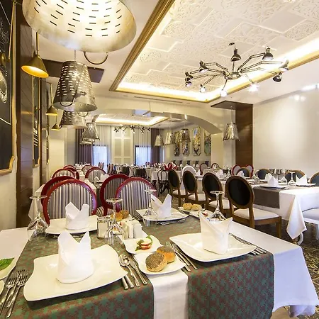 فندق Diamond Premium & - Ultra مانافجات