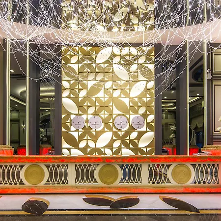 Отель Diamond Premium & - Ultra 5*