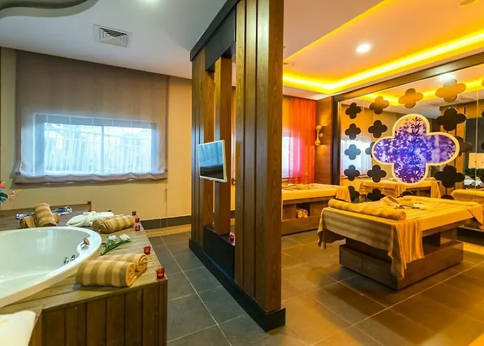 Hotel Diamond Premium & - Ultra 5*